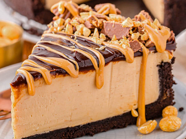 No-Fuss Chocolate Peanut Butter Cheesecake Dessert