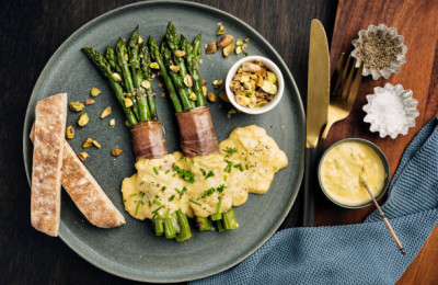 Ham and Asparagus Wraps Served with Hollandaise