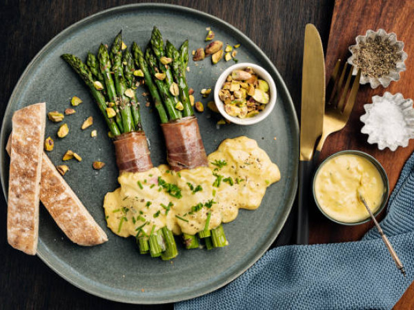 Ham and Asparagus Wraps Served with Hollandaise