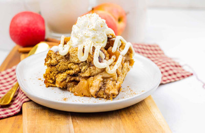 Cozy Slow Cooker Apple Cinnamon Bread Pudding