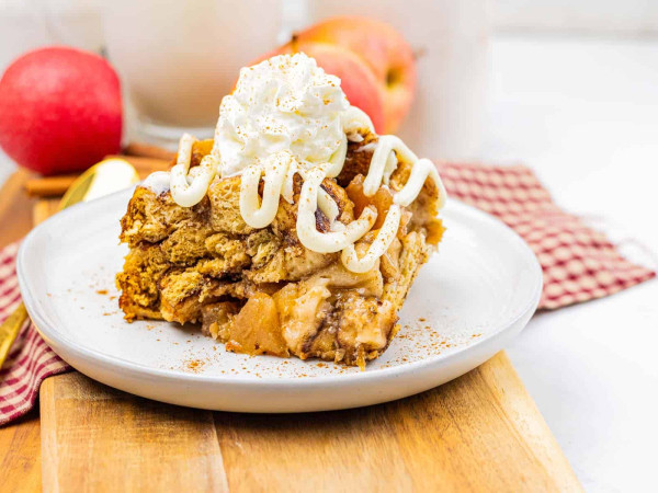 Cozy Slow Cooker Apple Cinnamon Bread Pudding