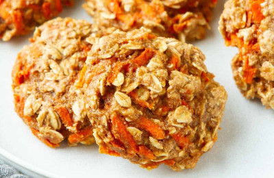 Oatmeal Cookies Packed with Carrots