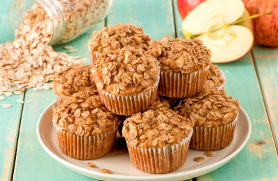 Oatmeal Muffins Featuring Applesauce