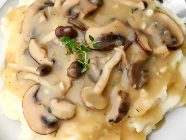 Savory Mushroom Gravy without Meat