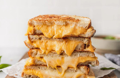 Ultimate Four-Cheese Grilled Cheese