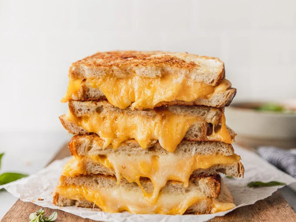 Ultimate Four-Cheese Grilled Cheese