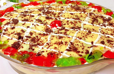 Refreshing fruit custard dish