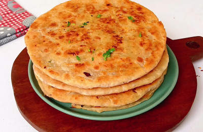Hearty Minced Meat Flatbread