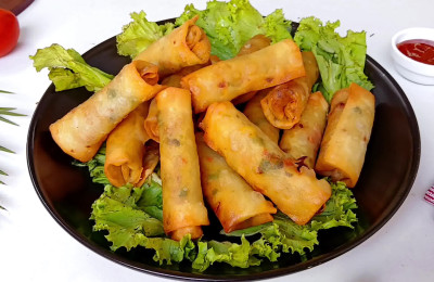 Chicken-filled wraps