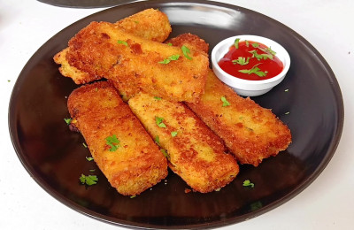Bread Rolls with Chicken Filling