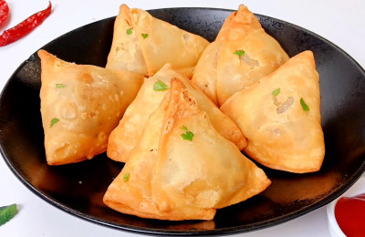 Crispy Potato Filled Pastries