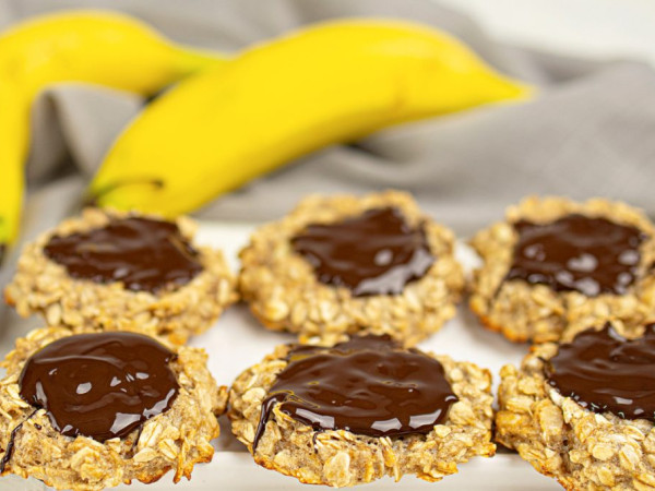 Chocolate Banana Oatmeal Made with Plants