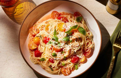 Fresh No-Cook Pasta Sauce
