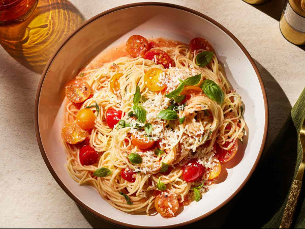 Fresh No-Cook Pasta Sauce