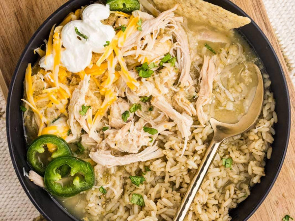 Chicken Salsa Verde Cooked in an Instant Pot