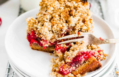 Keto Cranberry Crumble Squares