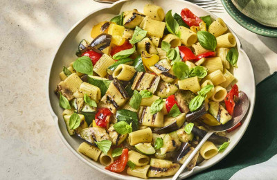 Grilled Vegetable Pasta Salad with a Smoky Flavor