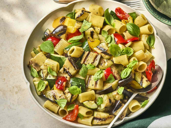 Grilled Vegetable Pasta Salad with a Smoky Flavor