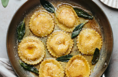 Yellow Squash and Ricotta Naan with a Spiral Twist