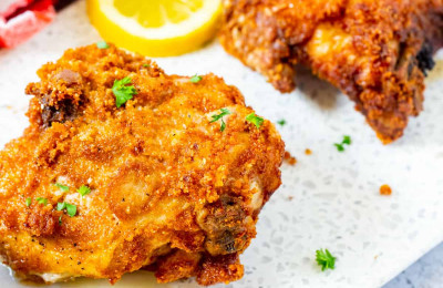 Deliciously Crispy Keto Chicken Cooked in an Air Fryer