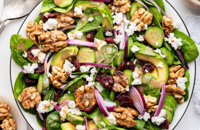 Flavorful Spinach Salad