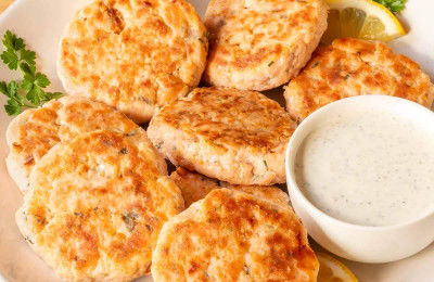 Refreshing Lemony Salmon Patties