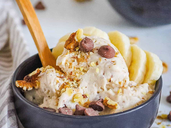 Chocolate Banana Sorbet with a Hint of Cinnamon