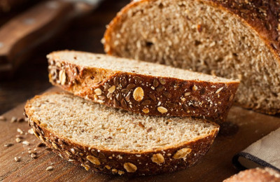 Long Fermentation Whole Wheat Bread with Steel-Cut Oats