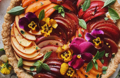 Country-Style Autumn Fruit Tart