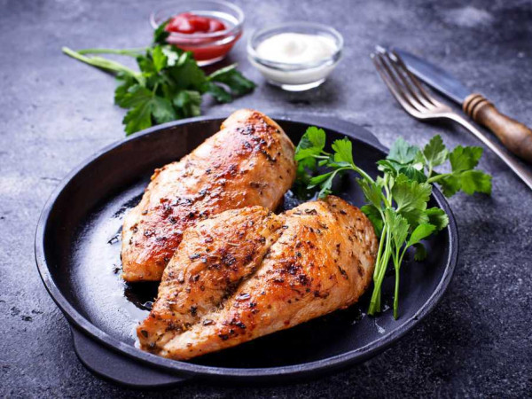 Straightforward Broiled Chicken Breasts