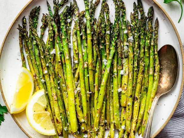 Asparagus in the Air Fryer with "Everything" Seasoning