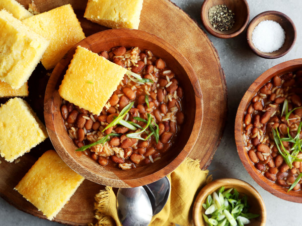 Zesty Slow Cooker Pinto Beans