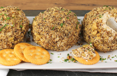Creamy Cheese Ball with Pear and Pecan