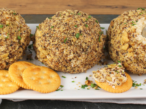 Creamy Cheese Ball with Pear and Pecan